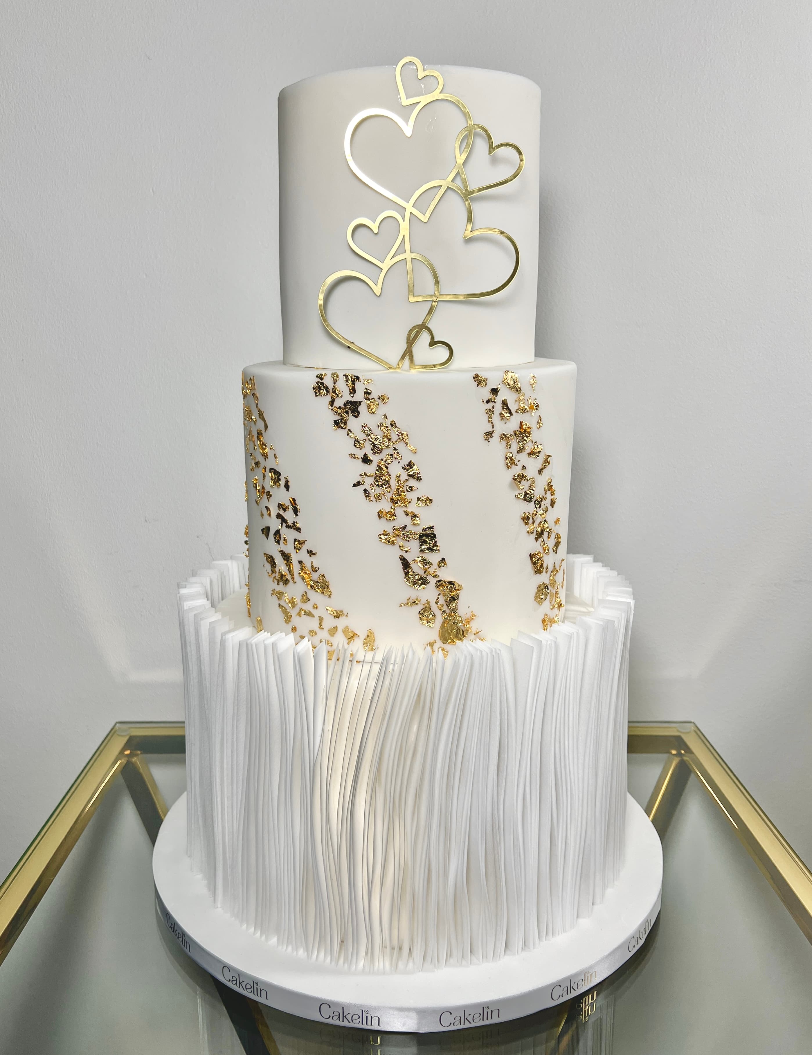 Elegant Cakelin wedding cake